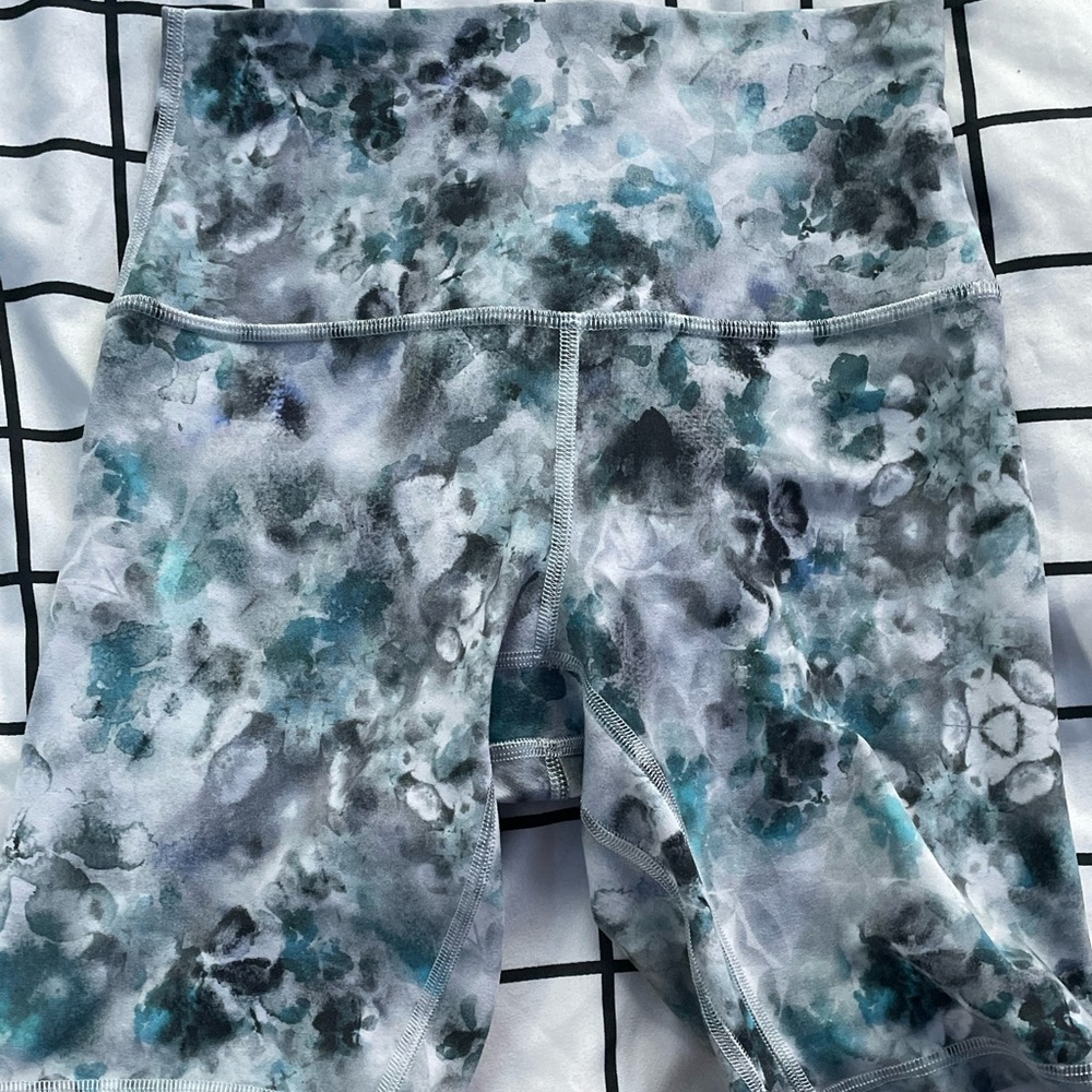 Lululemon Align shorts